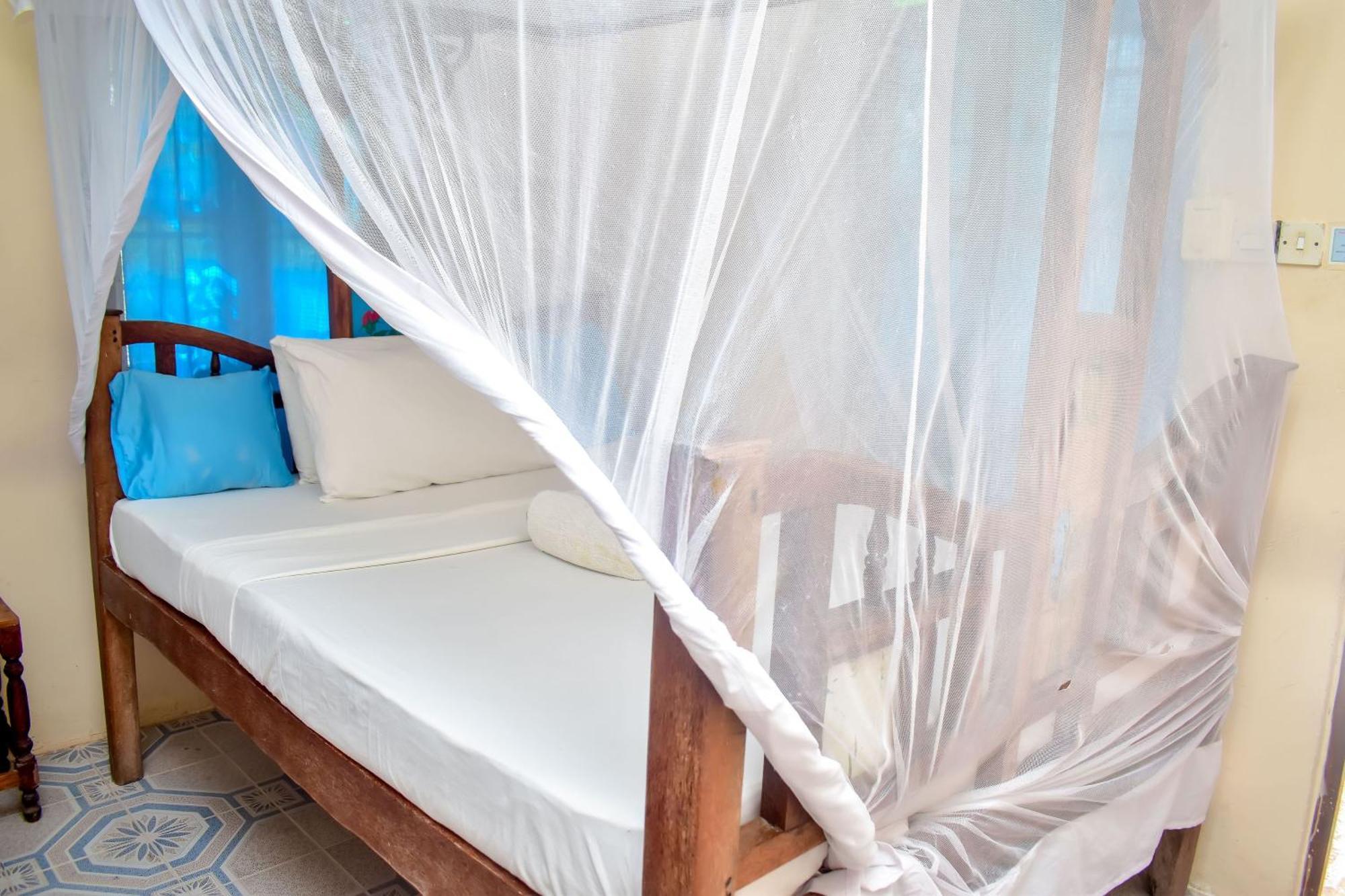 Blue Earth Lodge